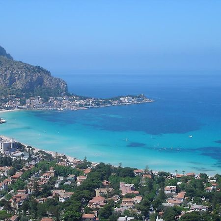 Mondello Luxury Apartment On The Beach Экстерьер фото