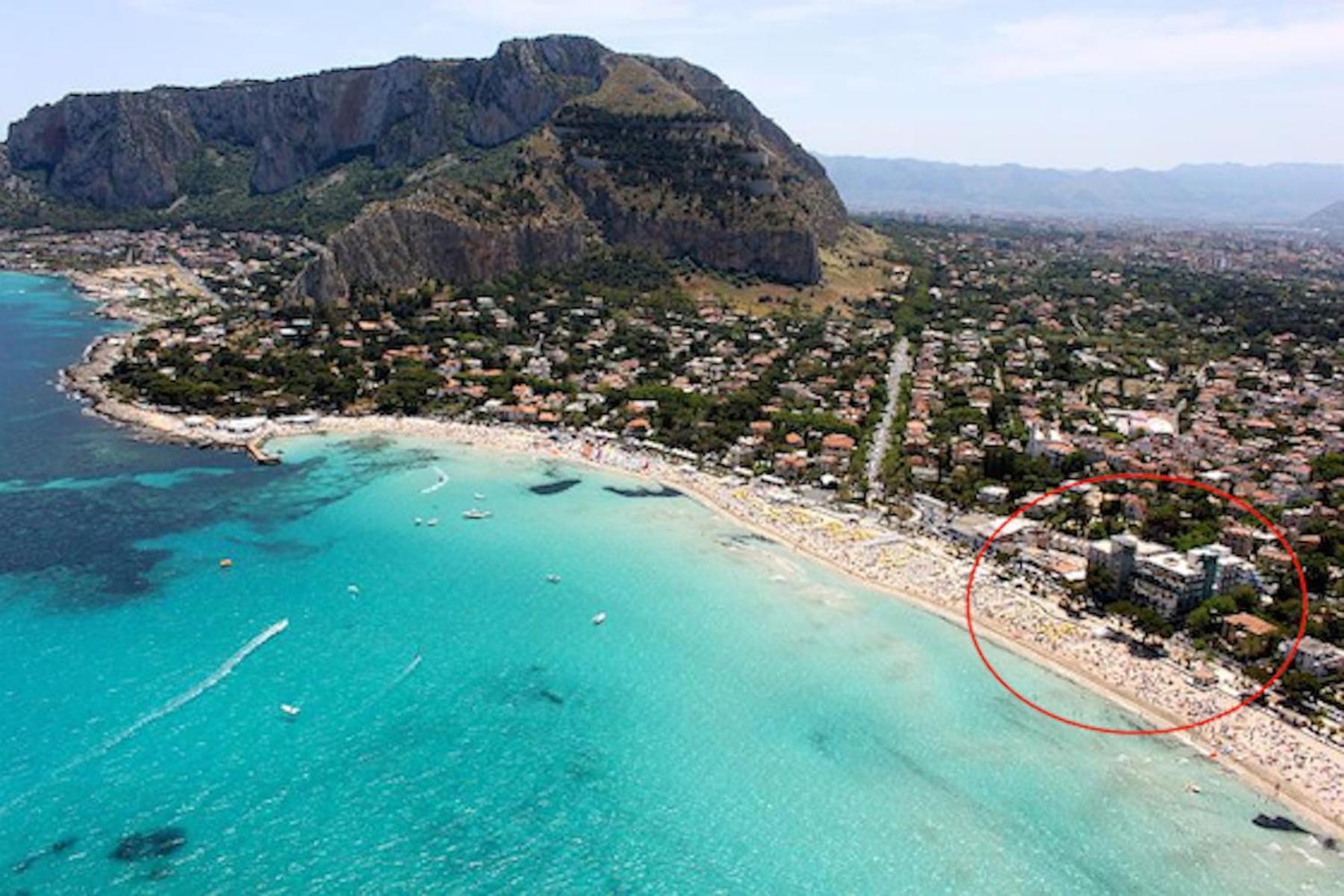 Mondello Luxury Apartment On The Beach Экстерьер фото
