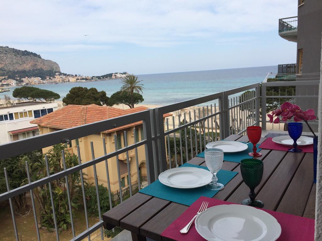 Mondello Luxury Apartment On The Beach Номер фото