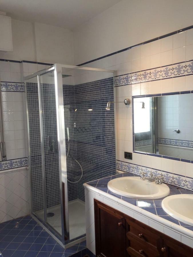 Mondello Luxury Apartment On The Beach Экстерьер фото